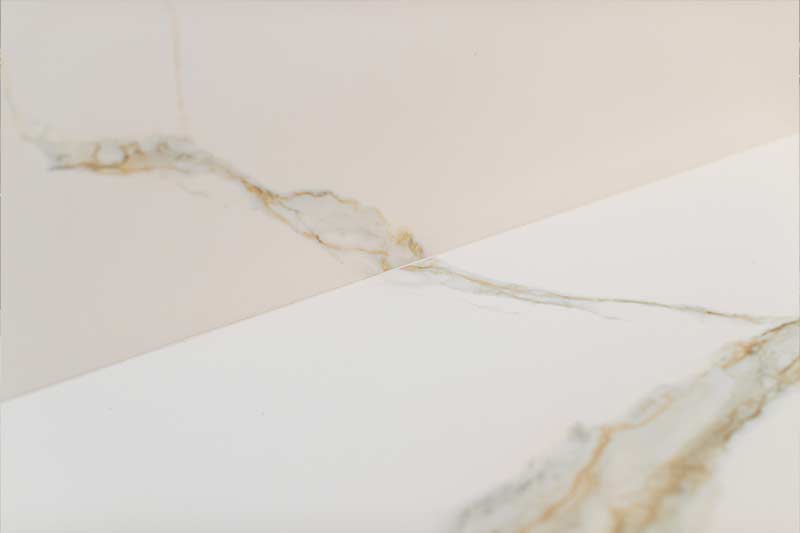 20mm Laminam porcelain worktops with matching upstand and splashback